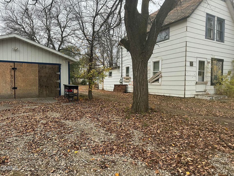 2nd image of 120 N Center Ave