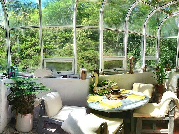 3rd image of 6014 Sewickley Dr