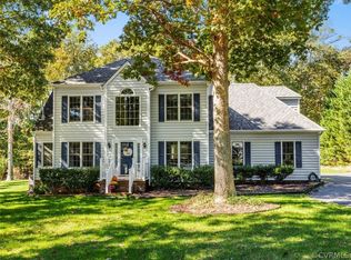 13802 Thornhill Ct, Chester, VA 23836