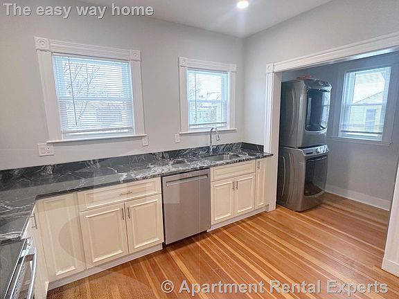 2nd image of 314 Massachusetts Ave APT 1