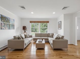 10173 Green Clover Dr, Ellicott City, MD 21042