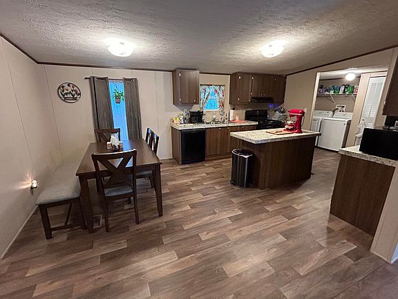 5th image of 6511 Karlson Dr NE