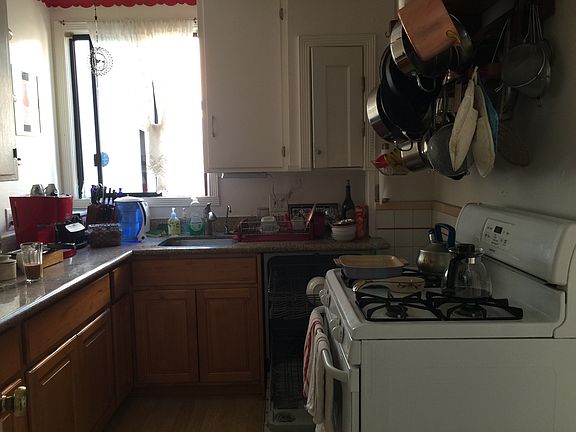 3rd image of 1395 32nd Ave