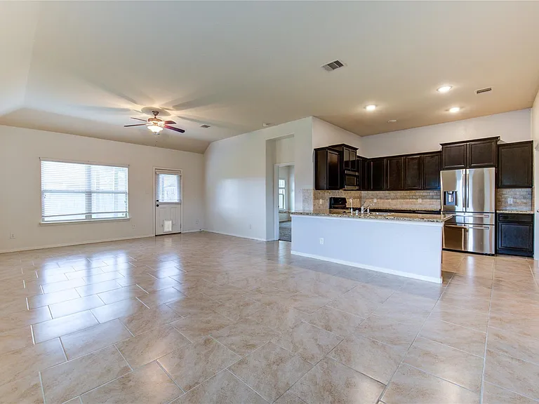 734 Mill Spring Ct — Photo 21