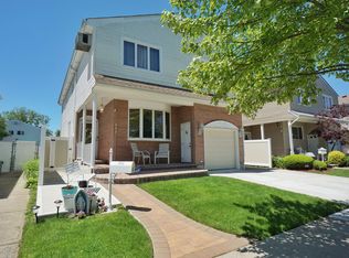 320 Stobe Ave, Staten Island, NY 10306