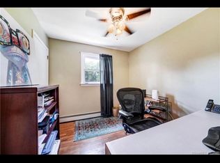 33 Benedict Rd UNIT 1, Monroe, CT 06468