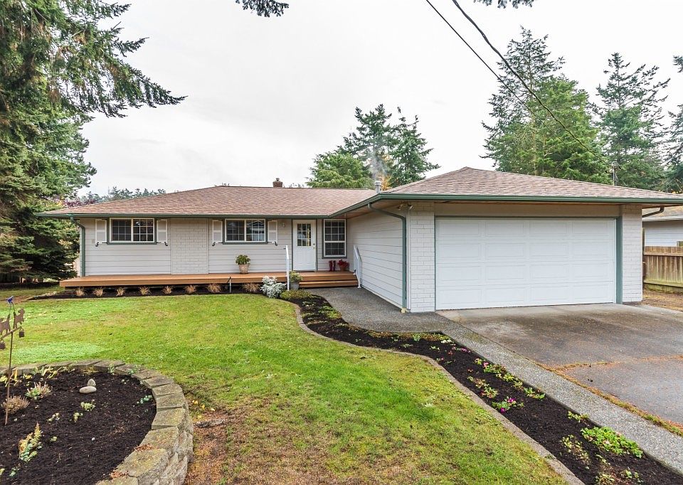 1st image of 1940 Peacock Ln