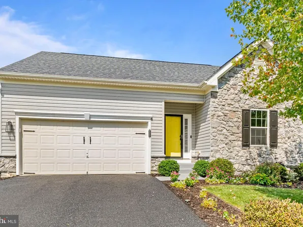177 Killian Ln, Charles Town, WV 25414