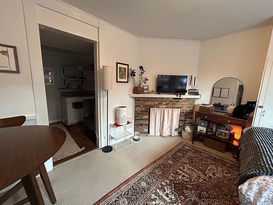 Living Area with decorative fireplace