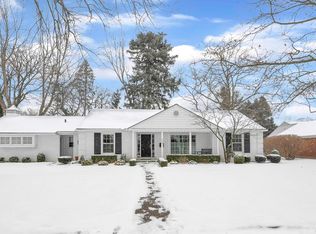 900 Bishop Rd, Grosse Pointe Park, MI 48230