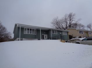 1322 Navaho Cir, Sioux City, IA 51104