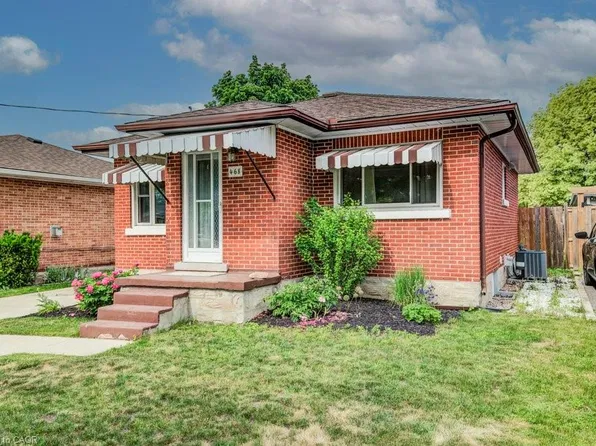 468 Highland Rd E, Kitchener, ON N2M 3W7
