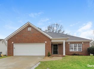 7211 Petal Ct, Charlotte, NC 28227