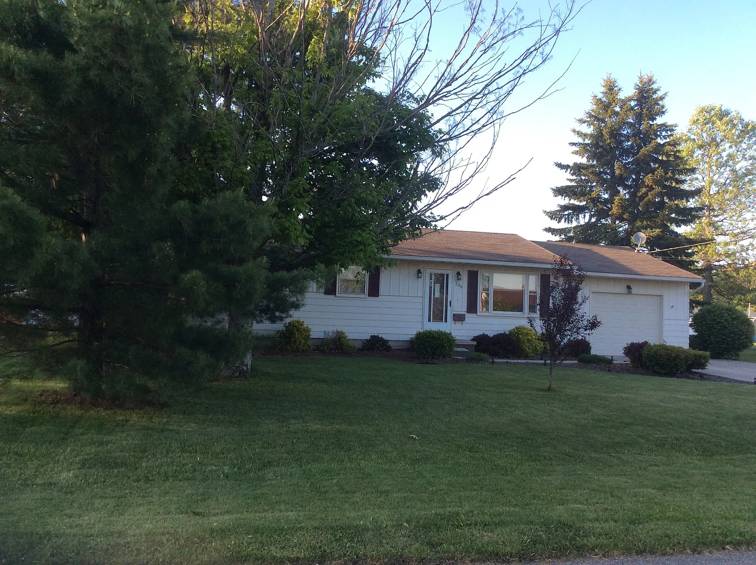 235 Etler Dr photo 1