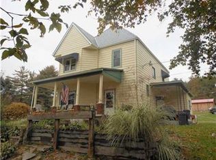 622 Elm St, Stockdale, PA 15483