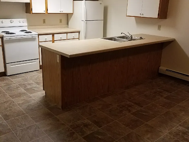 402 7th St SE #107 — Photo 3
