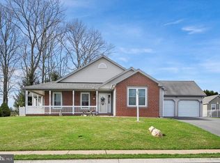 183 Fairway Dr, Denver, PA 17517