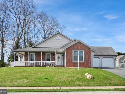 183 Fairway Dr, Denver, PA, 17517