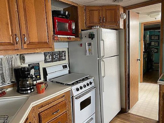 4th image of 9455 108th Ave #167