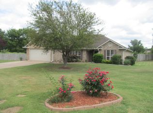 76 Debbie Dr, Farmington, AR 72730