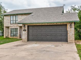 120 Laura Dr, San Angelo, TX 76905