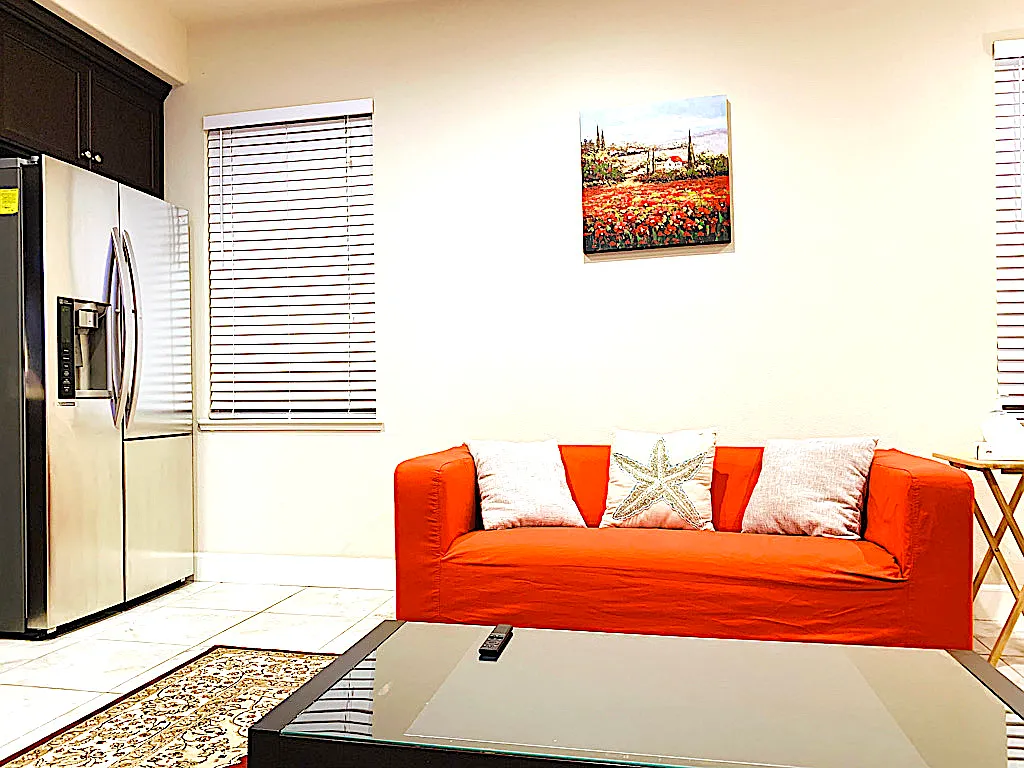 1 bed, 650 sqft, $2,250 — Photo 2