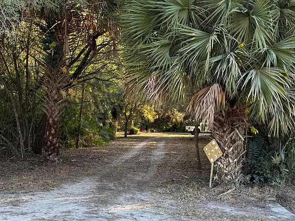 5th image of 16556 Rustic Road