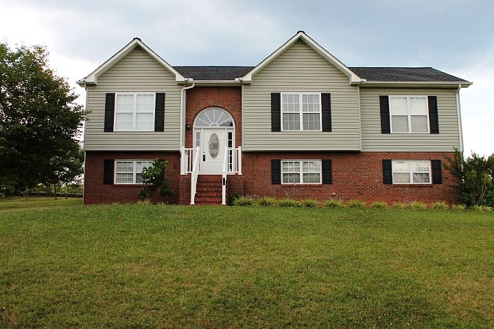 1st image of 14 Granite Creek Dr