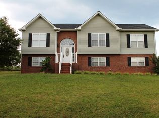 14 Granite Creek Dr, Granite Falls, NC 28630