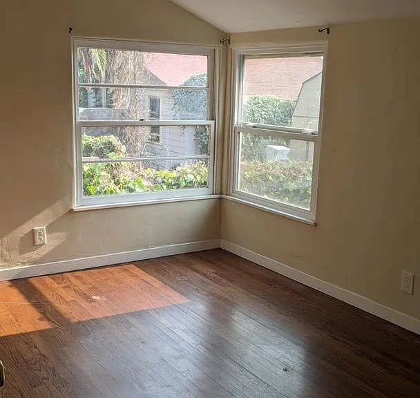 673 Santa Rosa — Photo 4