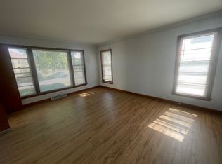 3501 N 55th St #1, Milwaukee, WI 53216