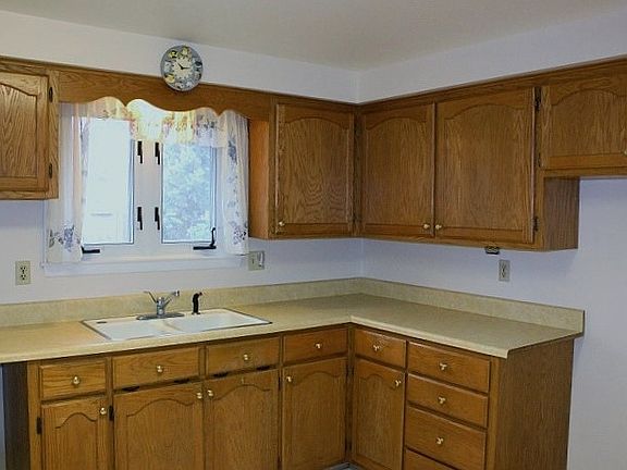 4th image of 2411 Wisconsin Ave