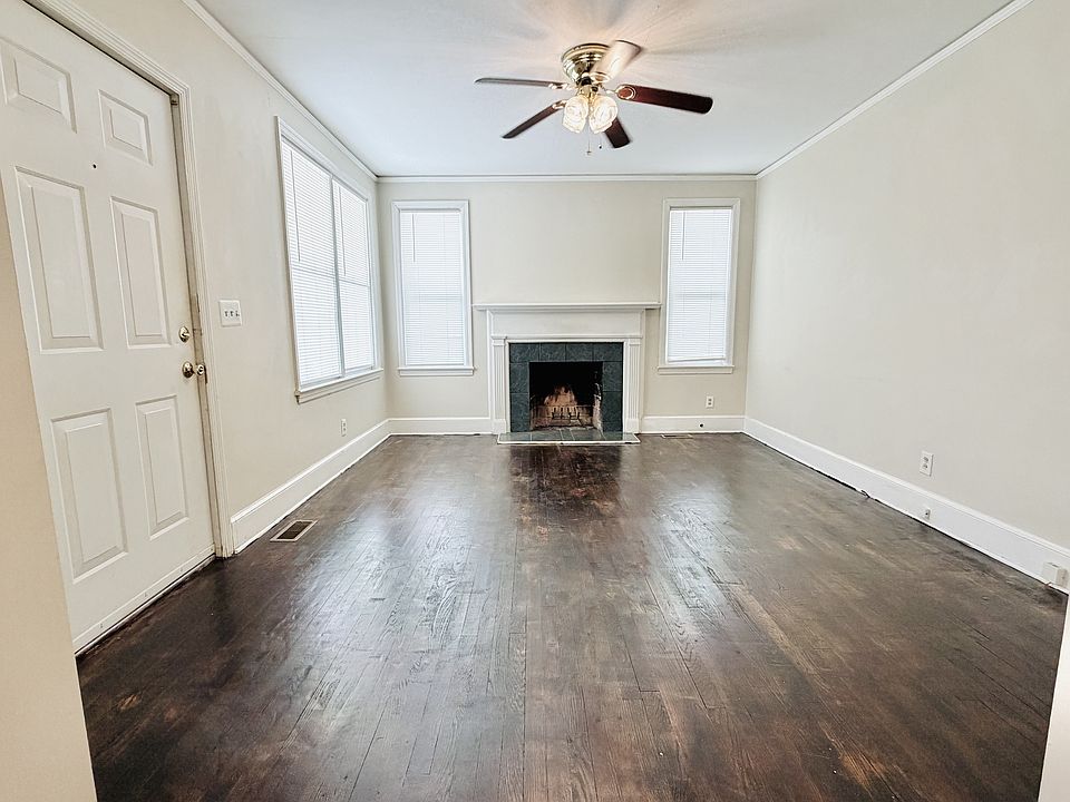 1st image of 409 9th St
