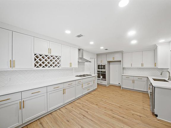 2nd image of 18107 Mountfield Drive