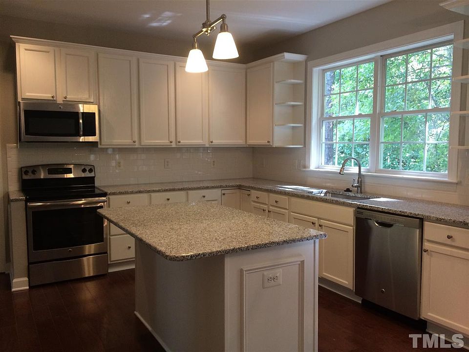 2nd image of 1205 Cairphilly Castle Ct