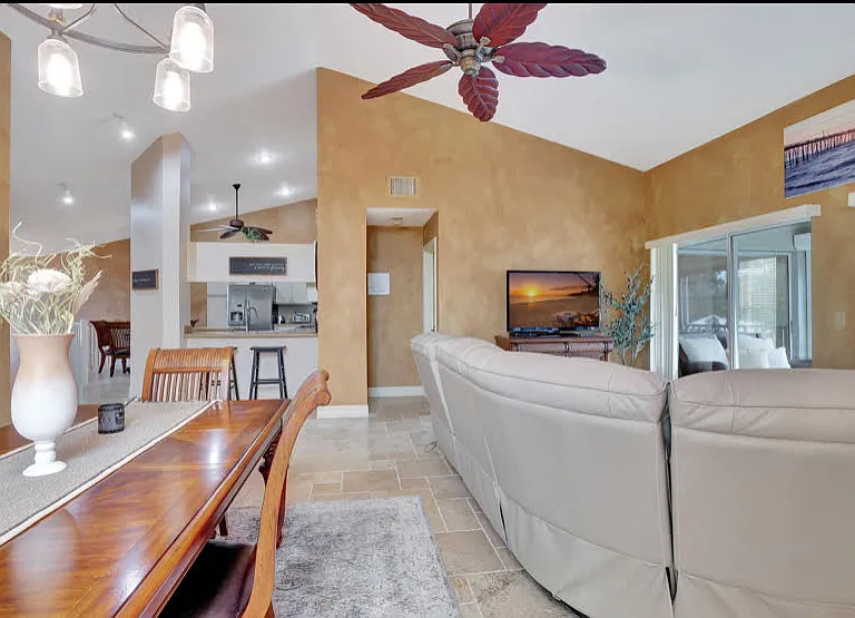 2103 Tama Cir #202 — Photo 29