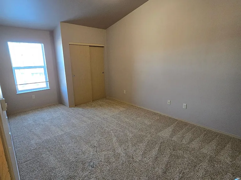 Parkside Apartments — Photo 42