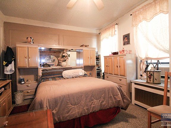 3rd image of 219 E 7th St APT 3