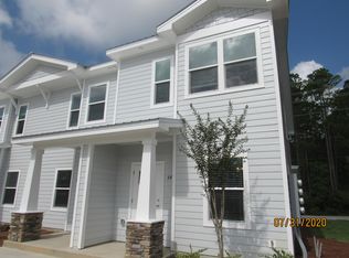 64 S Sand Palm Rd, Freeport, FL 32439