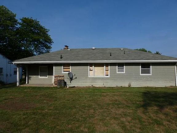 2nd image of 2584 Nadyne Dr