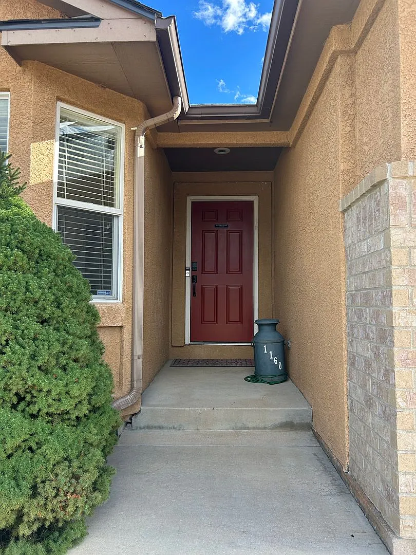 Cheyenne Mountain Home — Photo 2