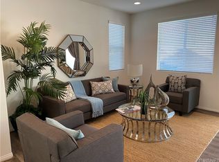 8551 N Walnut Way, Canoga Park, CA 91304