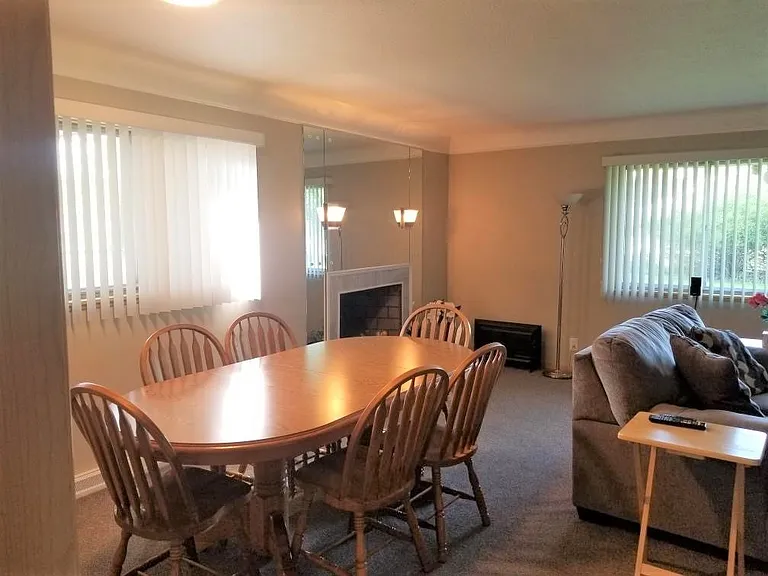 402 Cary Jay Blvd — Photo 8