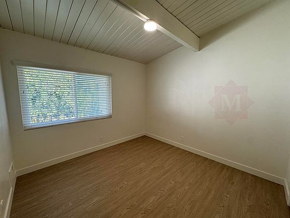 2nd image of 1812 Bath St #F