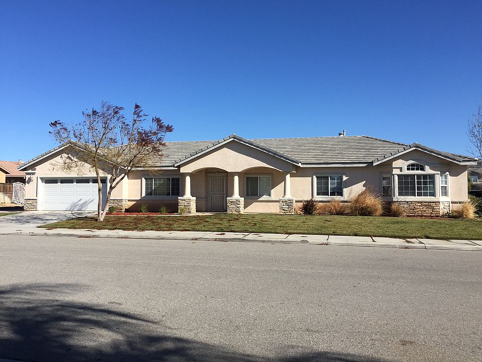 1st image of 24640 Moonlight Dr