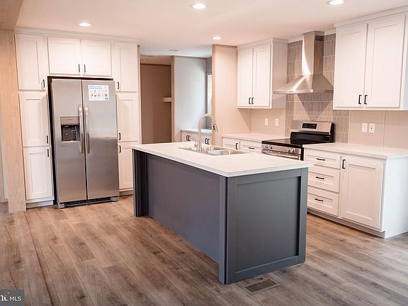 4th image of 33837 Palomino Dr