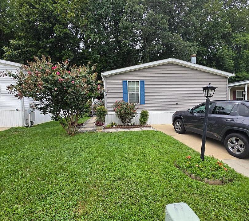 1st image of 74 Edward Ln