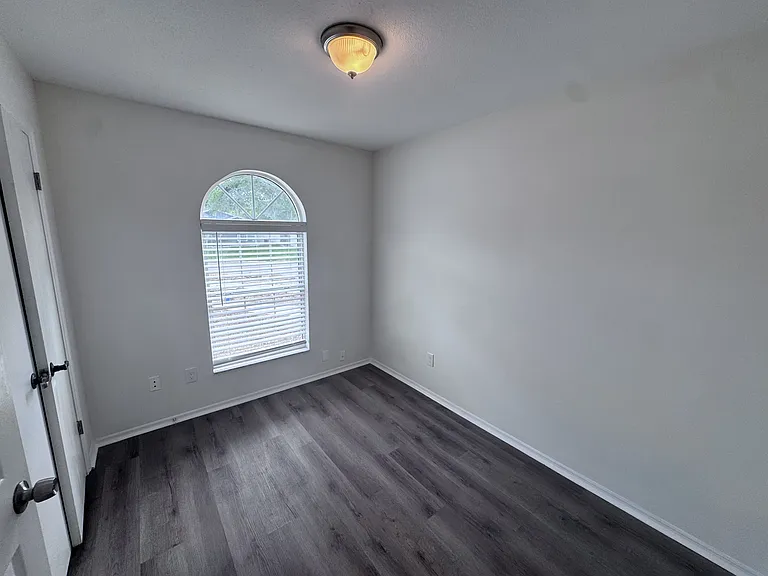8357 Argyle Corners Ct W — Photo 16