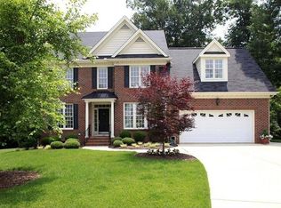 232 Danagher Ct, Holly Springs, NC 27540