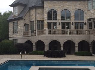 8713 Balmoral Ct, Burr Ridge, IL 60527